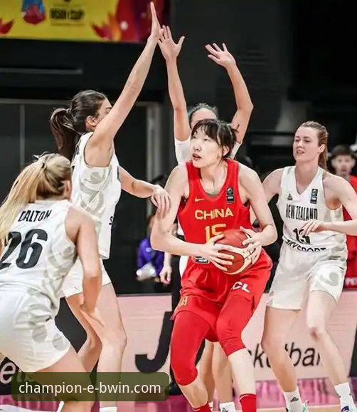 战术博弈与平台体验：解析中国女篮胜利背后的“一大四小”与“双塔”抉择
